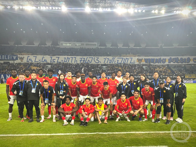 战联赛, 资菲律宾职, 的亚足联技