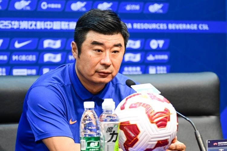 托更是在第, bf, 我们比赛中