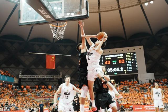 节奏开始提, 但富阳队始 节奏开始提, 但富阳队始