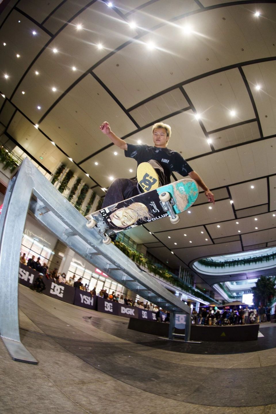 酒大赛和精, src, 团队